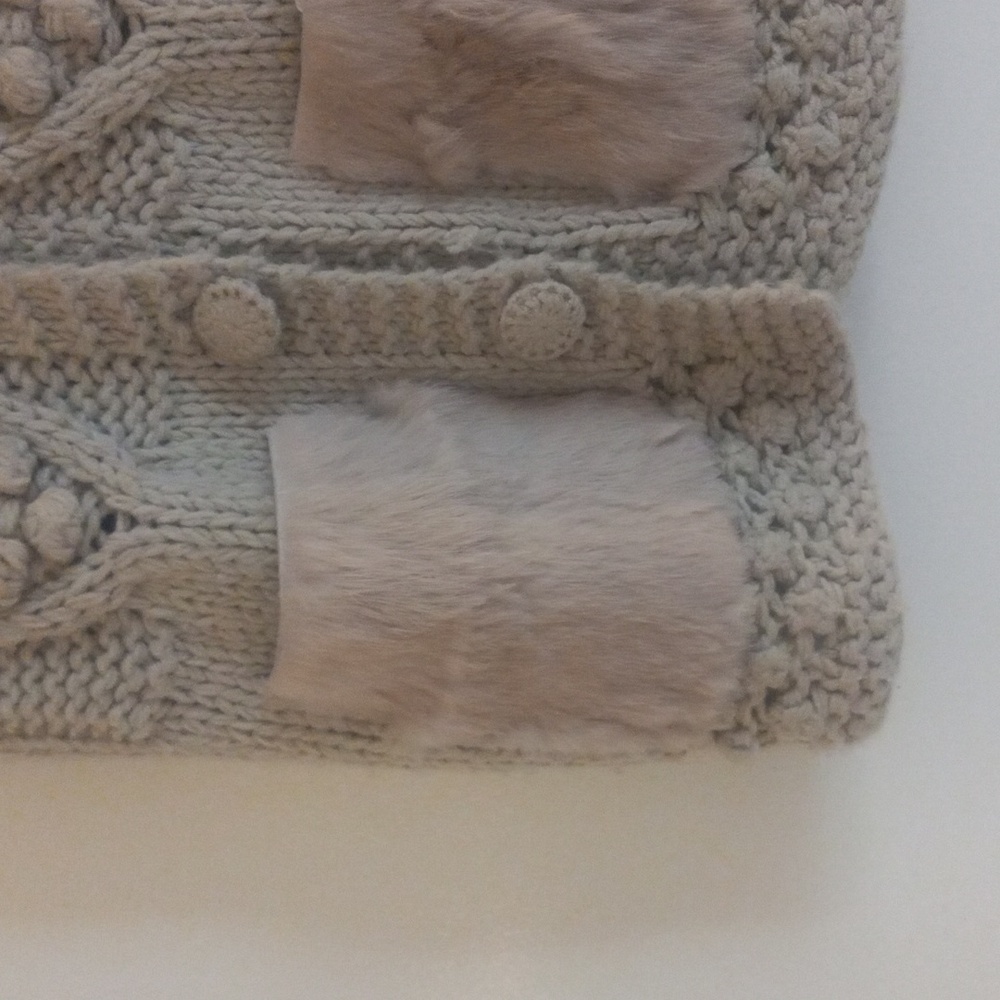 Anthropologie Beige Medium size Vest with a hoodie - Picture 3 of 6